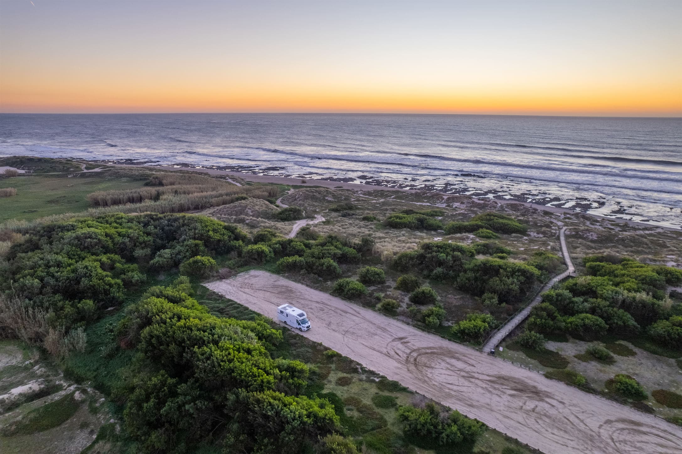 Ookeani kohin ja lõputu silmapiir.